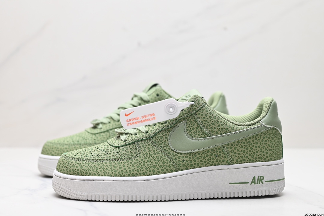 NIKE AIR FORCE 1‘07 LV8  FV6519-200