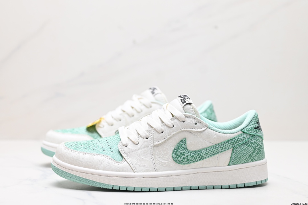 Nike Air Jordan 1 Low SE AJ1乔1低帮休闲板鞋  HF3144-100