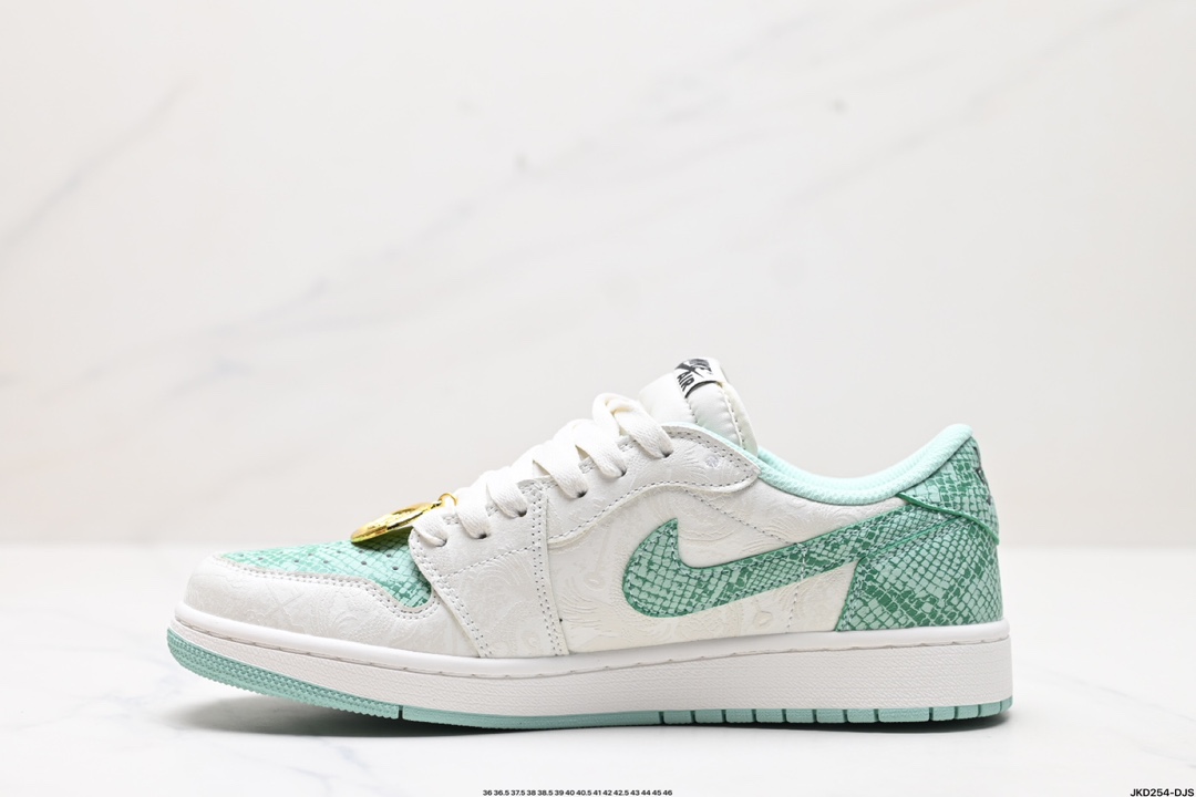 Nike Air Jordan 1 Low SE AJ1乔1低帮休闲板鞋  HF3144-100