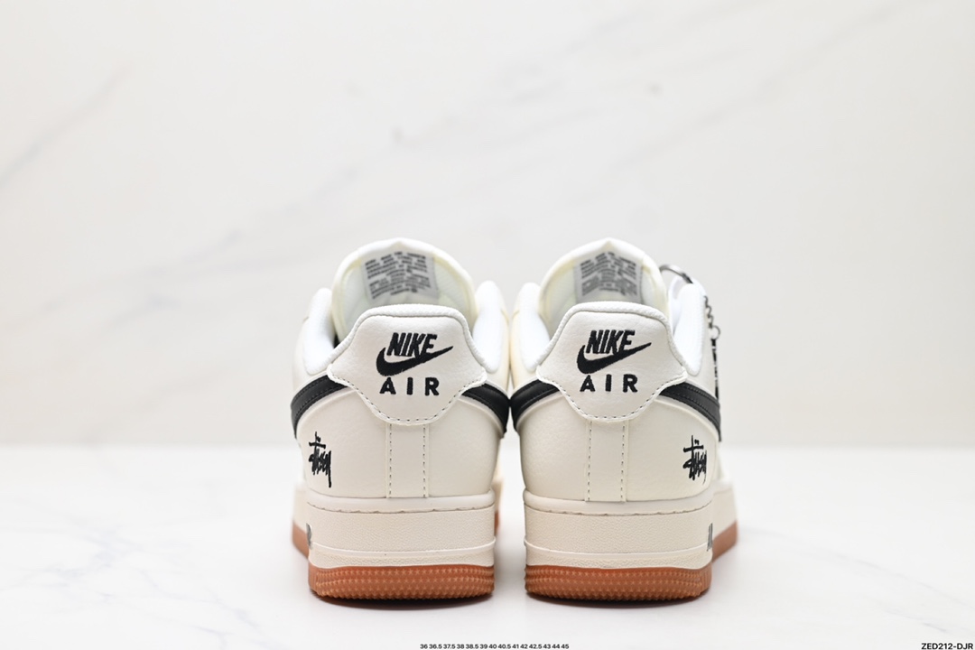 NIKE AIR FORCE 1‘07 LV8 XZ5688-001