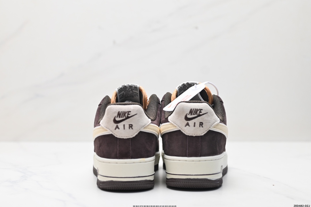 NIKE AIR FORCE 1‘07 WB  NT9986-008