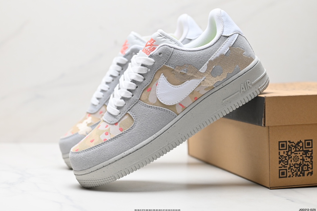 NIKE AIR FORCE 1‘07 DD1175-001