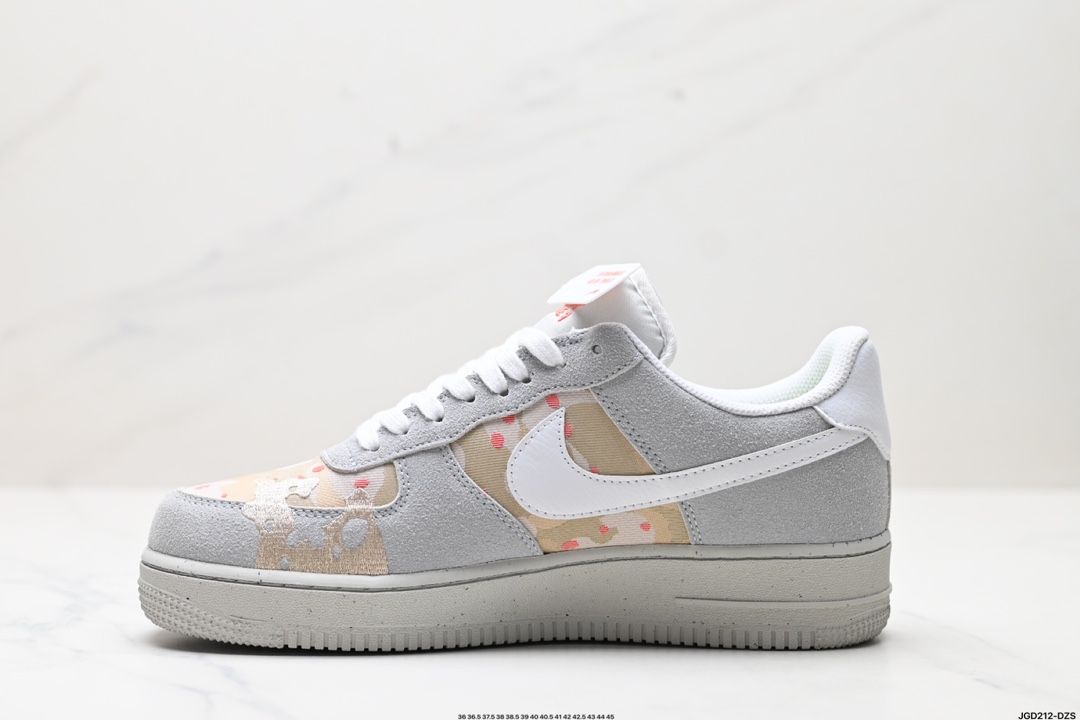 NIKE AIR FORCE 1‘07 DD1175-001