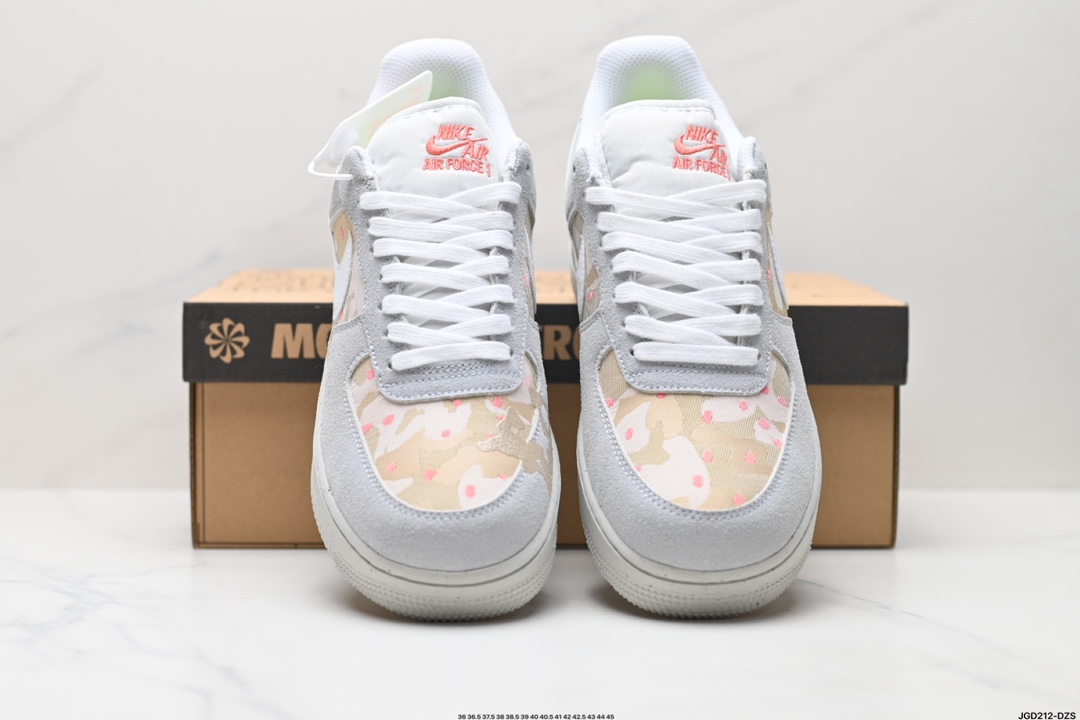 NIKE AIR FORCE 1‘07 DD1175-001