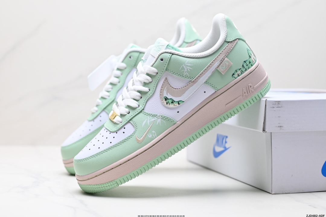 NIKE AIR FORCE 1‘07 DB3301-099