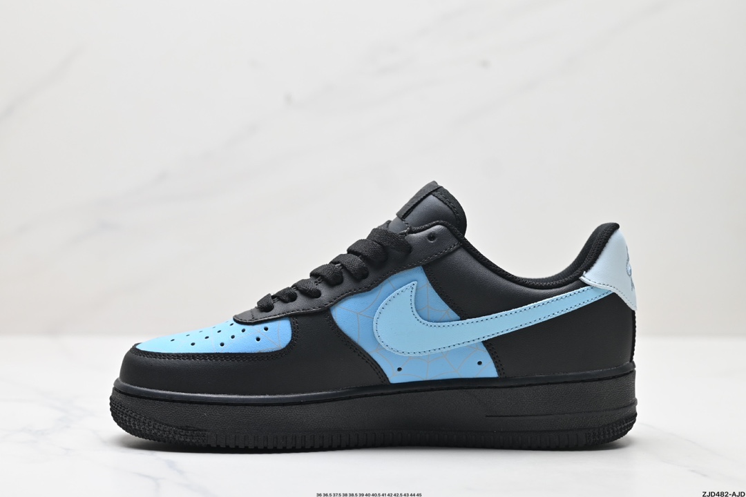 NIKE AIR FORCE 1‘07 CW2288-020