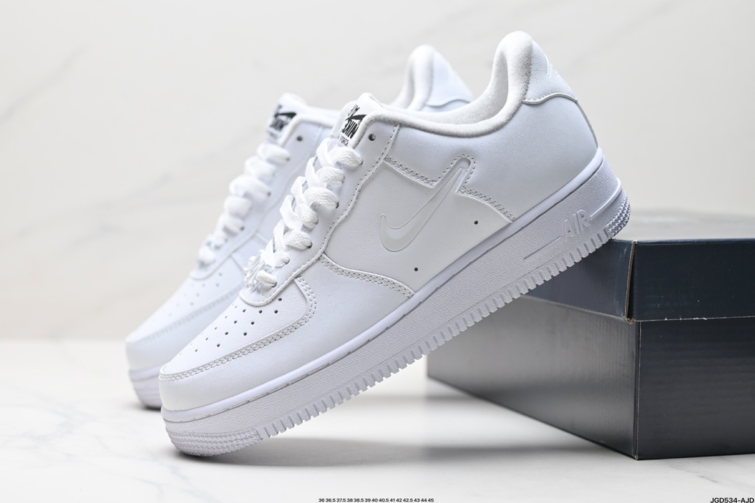 NIKE AlR FORCE 1‘07 FJ4146-104