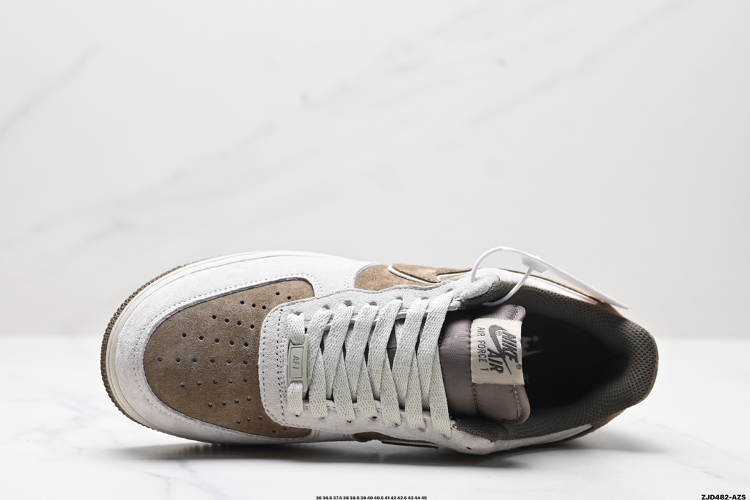 NIKE AIR FORCE 1'07 XT7138-107