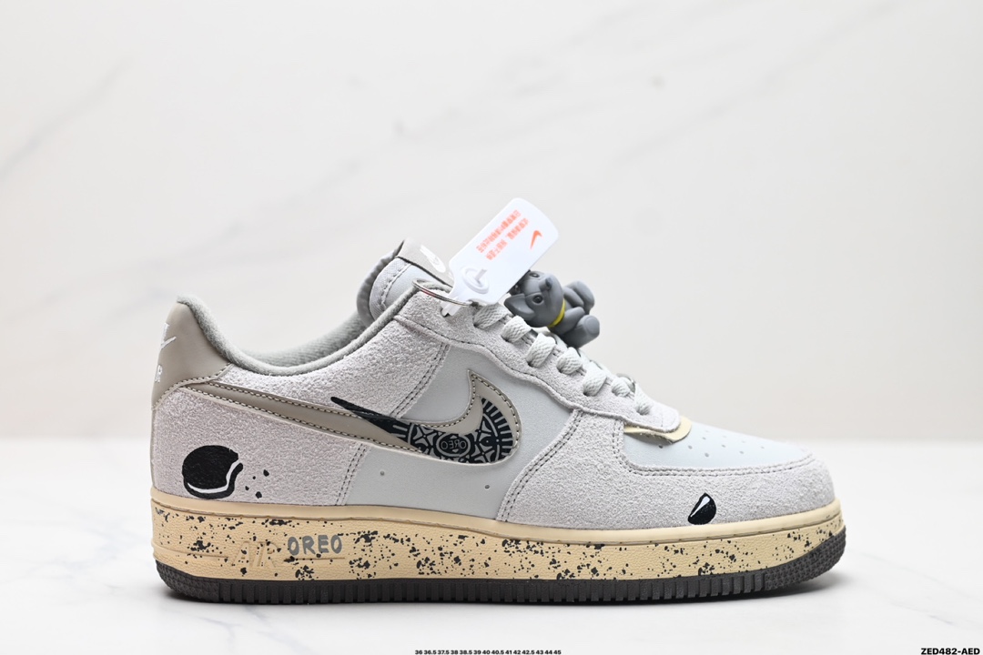 NIKE AIR FORCE 1’07 KL1210-111