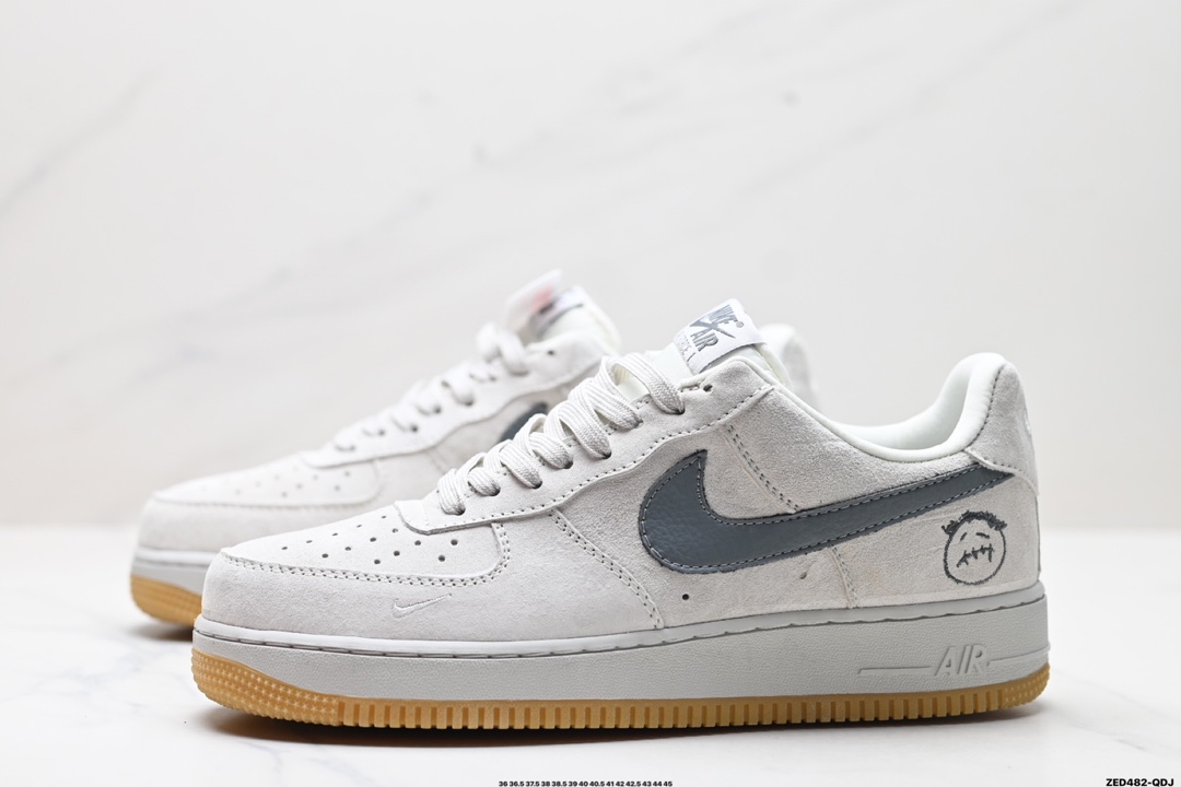 NIKE AIR FORCE 1‘07  DF0188-022