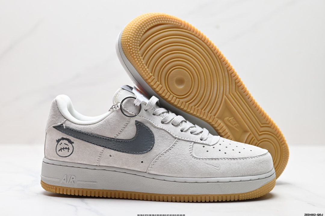 NIKE AIR FORCE 1‘07  DF0188-022