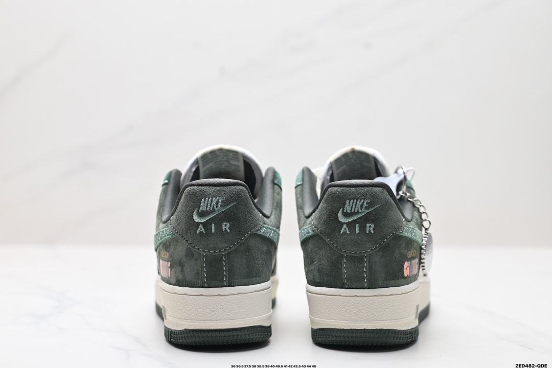 NIKE AIR FORCE 1'07  KK1988-026