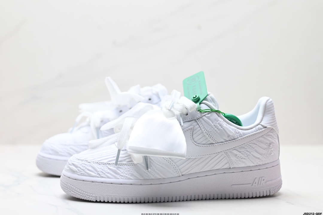 NIKE AIR FORCE 1‘07   DV4244-111