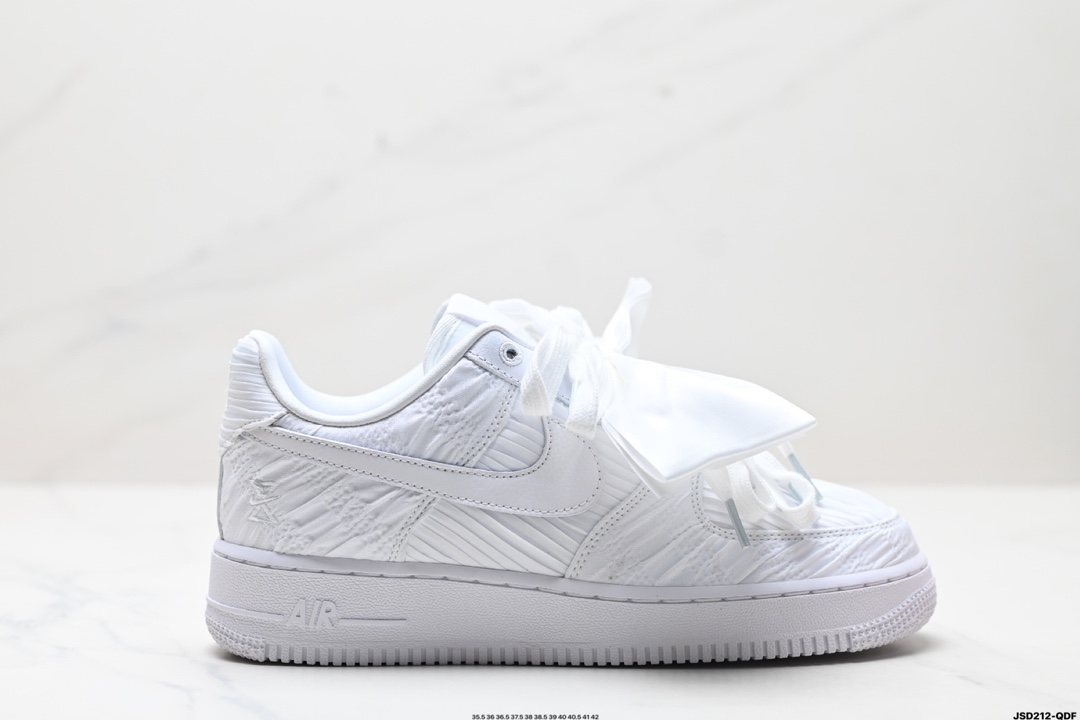 NIKE AIR FORCE 1‘07   DV4244-111