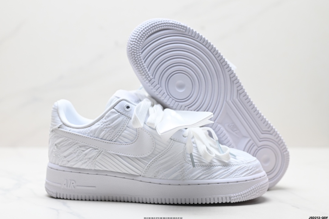 NIKE AIR FORCE 1‘07   DV4244-111