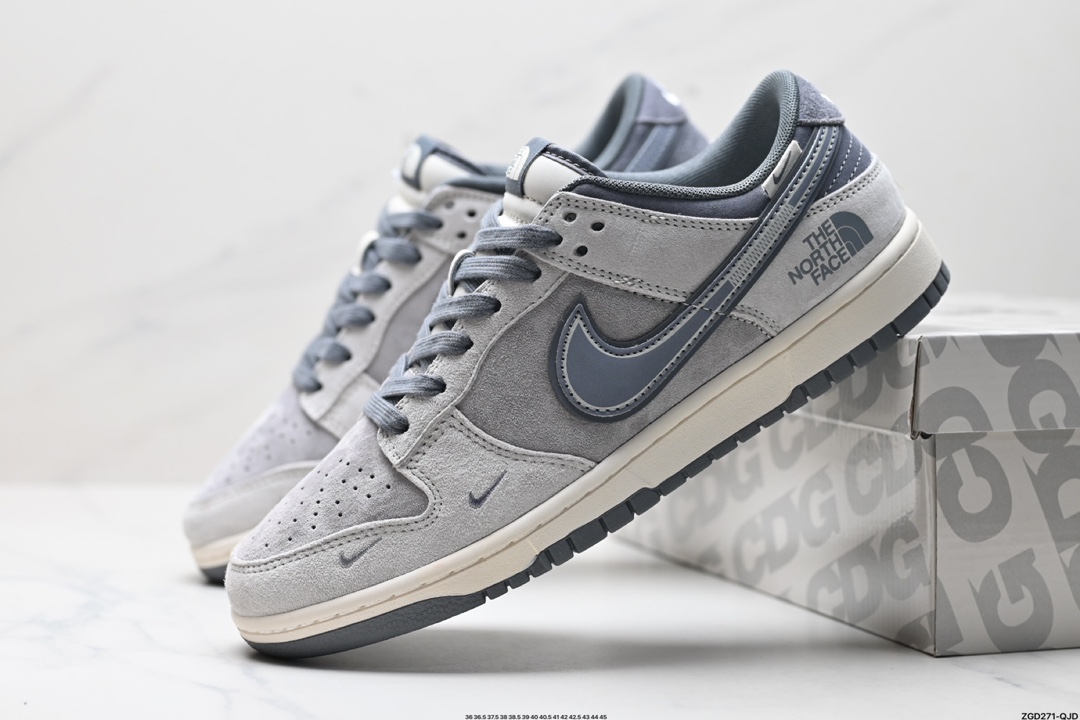 NK Dunk Low Retro “DIY高端定制” 低帮休闲运动板鞋   DM6868-004