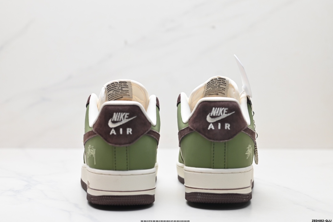 NIKE AIR FORCE 1'07 LV8 KK1988-038