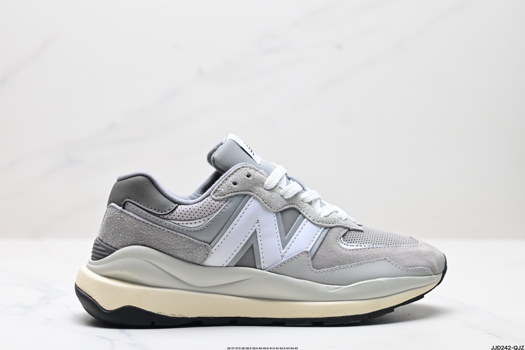版本 真标✅New Balance新百伦 NB5740系列 货号:W5740LT1特别以1988年首度世面的经典574作为设计蓝本保,留574简易约衬的80s鞋型廓轮,同时加再以向90年代立特独行的眼抢美学敬致,凭借种多严选的优质素材重塑出人让耳目一又新充满层次感革的新中低结.构另一方面,为呼应90年代巨的大化潮流,鞋侧也题点采用了相的应巨大化N字Logo,且并加上反光细点节缀,再结合样同启发自574并经过改良抓的地鞋底,谓可集结两大代年的注目设元计素. ID:JJD242-QJZ
