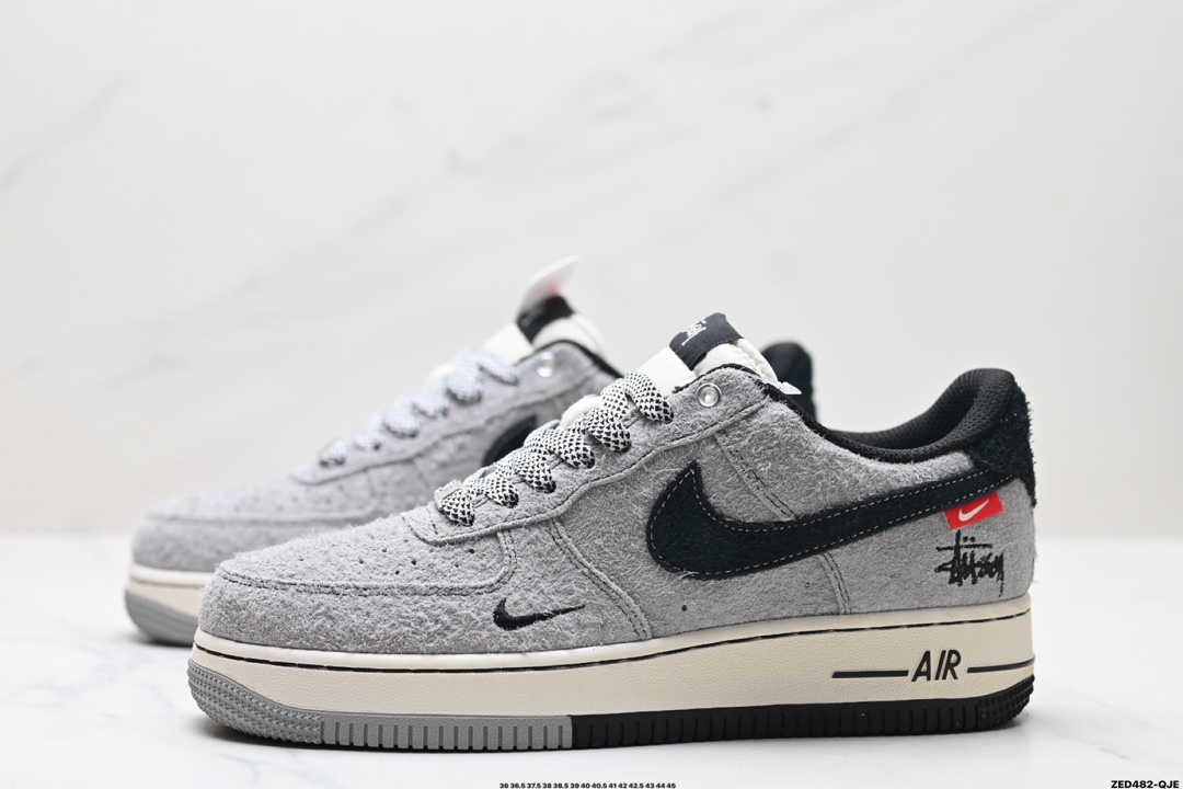 NIKE AIR FORCE 1'07 LV8 SJ6698-018