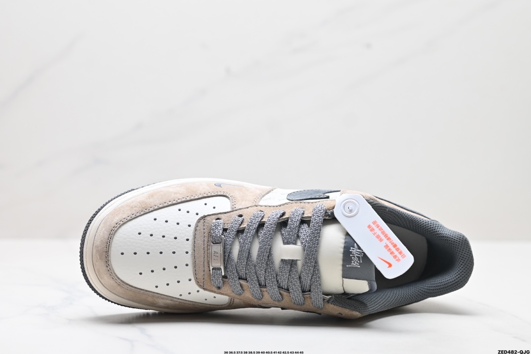 NIKE AIR FORCE 1'07 LV8   XZ6188-888