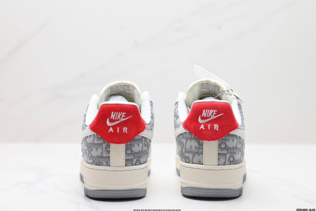 NIKE AIR FORCE 1'07 LV8   DF0188-021