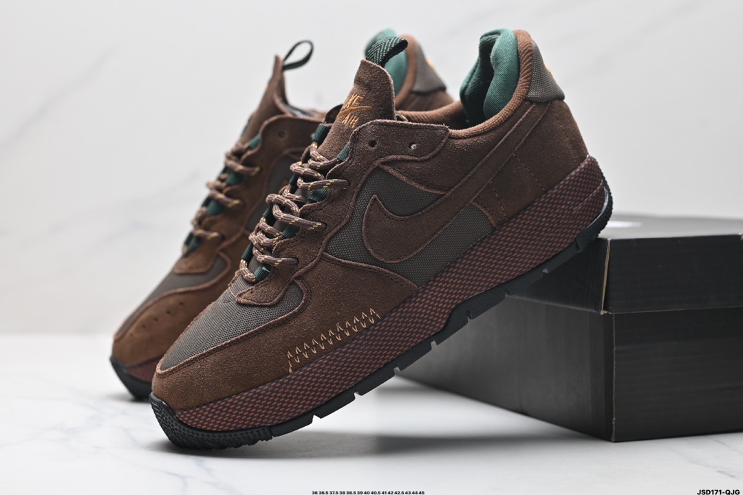 NIKE AIR FORCE 1 WILD FB2348-001