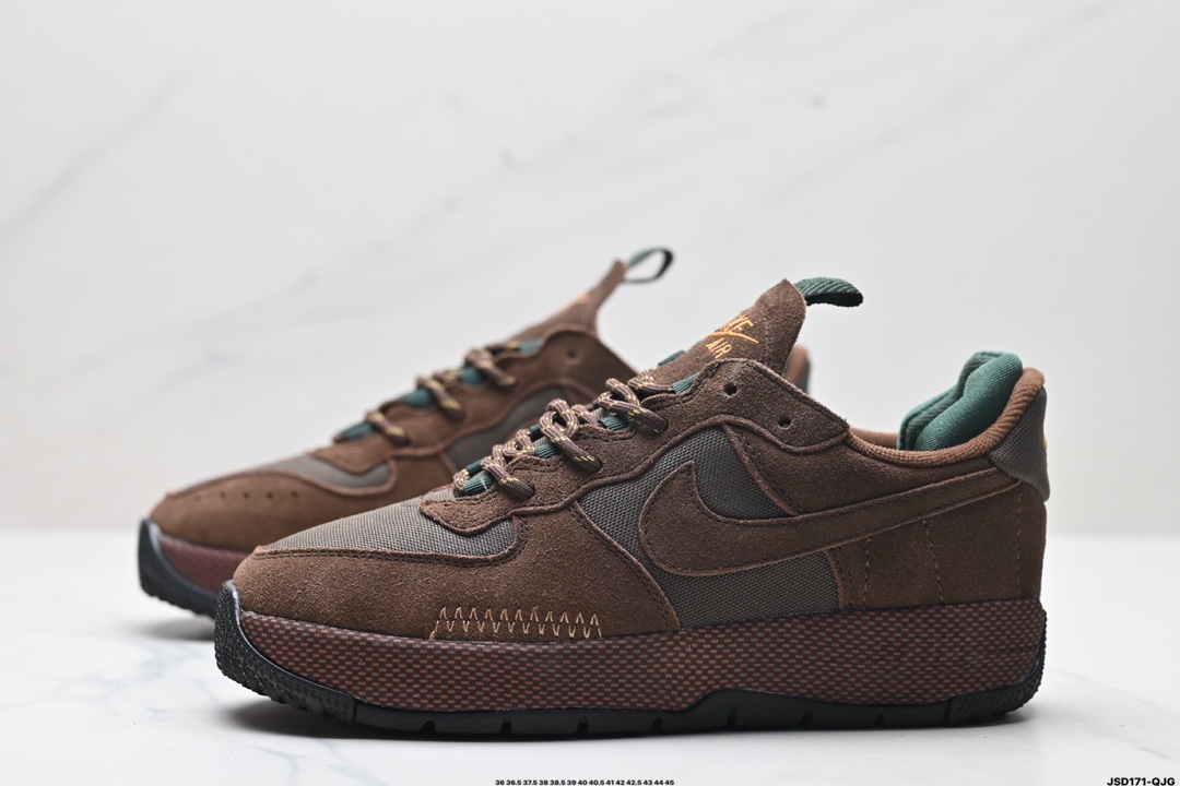 NIKE AIR FORCE 1 WILD FB2348-001