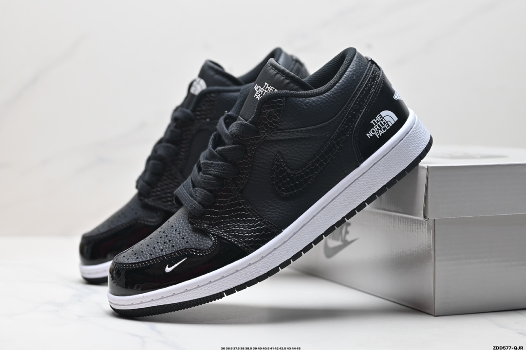 Nike Air Jordan 1 Low AJ1乔1低帮休闲板鞋  XX2411-011