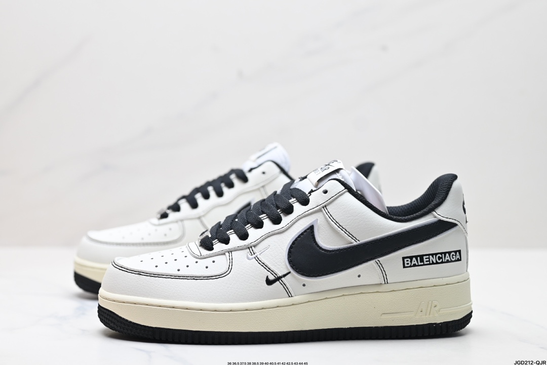 NIKE AIR FORCE 1‘07   CW2288-111