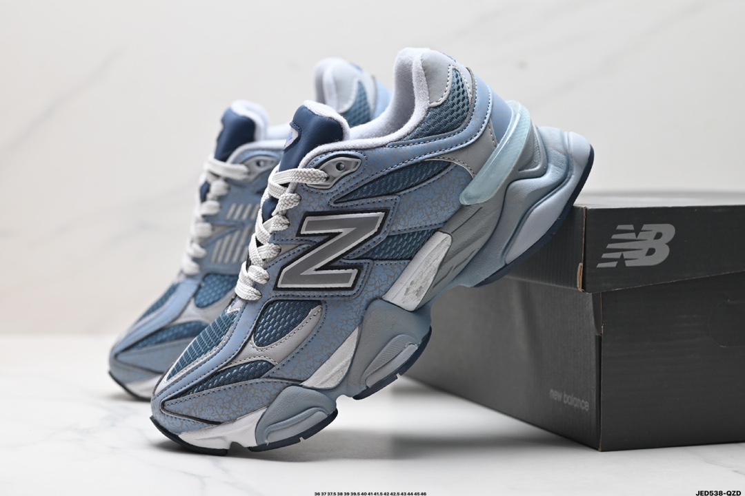 🈴💰170
公司级✅New Balance 公司级版本
NB9060 联名款 复古休闲运动慢跑鞋 
鞋款灵感源自设计师本人对夏日的怀日回忆。鞋面大身由空间双格及磨砂鞋面拼接而生，夏日氛围拉满#采用大面积网眼以及麂皮材质覆盖鞋身，还原经典气质。搭载ABZORB避震科技，由泡沫聚酯制成，上脚可以有效减少由鞋底反弹对身体及双腿的冲击力
货号:U9060APP
Size:36 37 37.5 38 38.5 39.5 40.5 41.5 42 42.5 43 44 45 46
ID:JED538-QZD