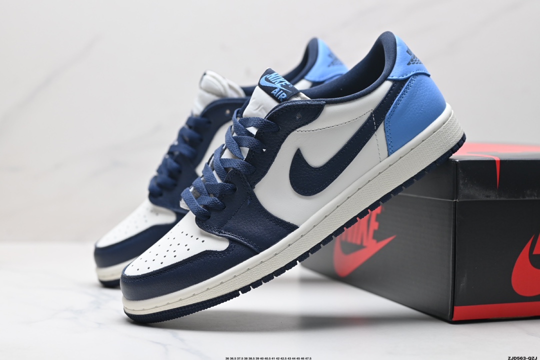 Nike Air Jordan 1 Low AJ1乔1低帮休闲板鞋 CZ0790-400