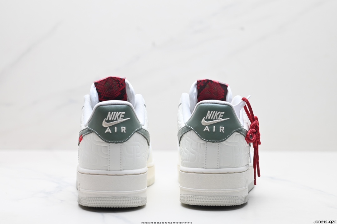 NIKE AIR FORCE 1‘07   HV5979-130