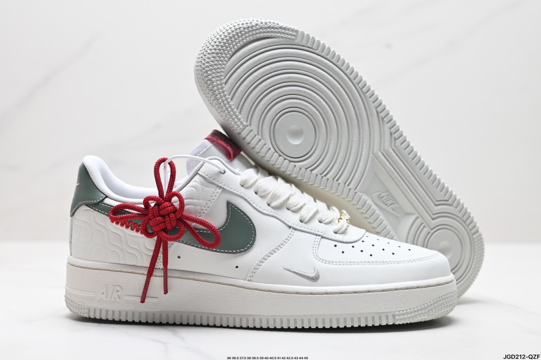 NIKE AIR FORCE 1‘07   HV5979-130