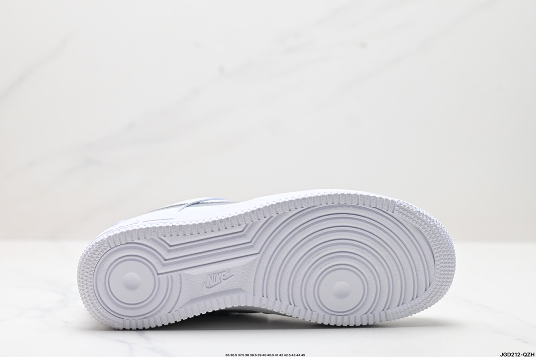 NIKE AIR FORCE 1‘07   FD0660-100
