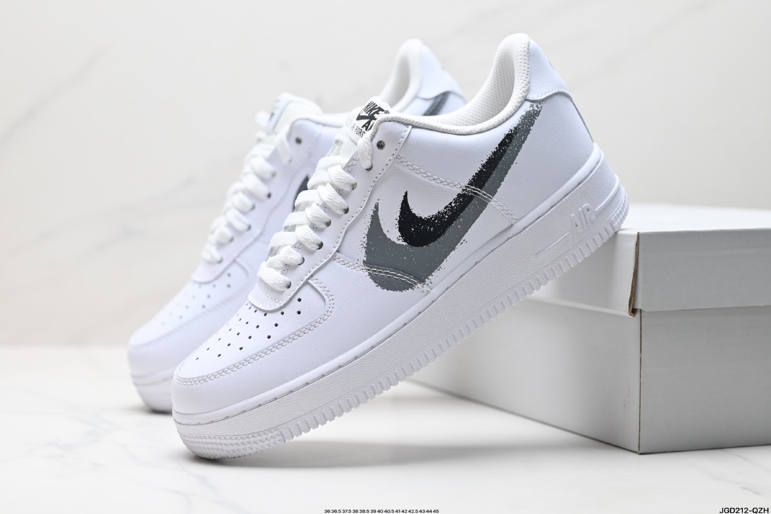 NIKE AIR FORCE 1‘07   FD0660-100