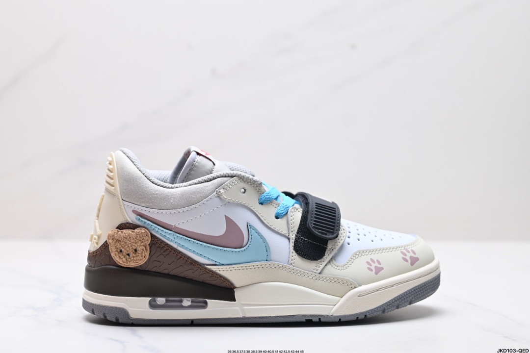版本 公司级✅Air Jordan Legacy 312乔丹篮球鞋系列 号称 “最强三合一” 的 Jordan Legacy 312,自然有着杂交结合的设计,它的名字就展现出它所包含的鞋款元素,312 分别对应了 Air Jordan 3、Air Jordan 1 和 Air Trainer 2,将这三双经典又有不俗人气的鞋款融合,“最强三合一” 的名称由此得来! 货号:CD9054-101 D:JKD103-QED