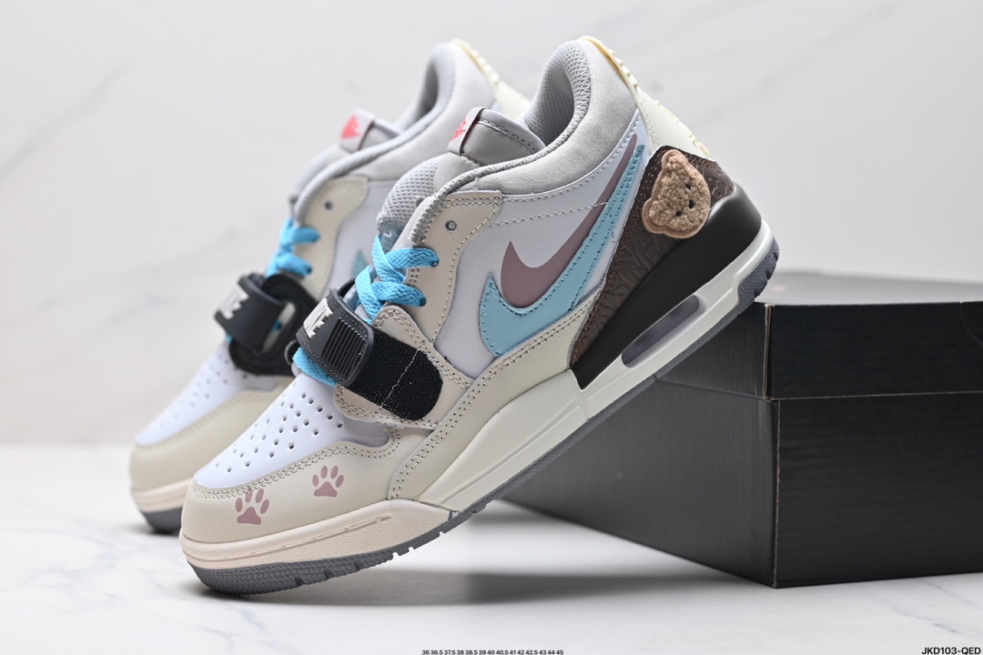 版本 公司级✅Air Jordan Legacy 312乔丹篮球鞋系列 号称 “最强三合一” 的 Jordan Legacy 312,自然有着杂交结合的设计,它的名字就展现出它所包含的鞋款元素,312 分别对应了 Air Jordan 3、Air Jordan 1 和 Air Trainer 2,将这三双经典又有不俗人气的鞋款融合,“最强三合一” 的名称由此得来! 货号:CD9054-101 D:JKD103-QED