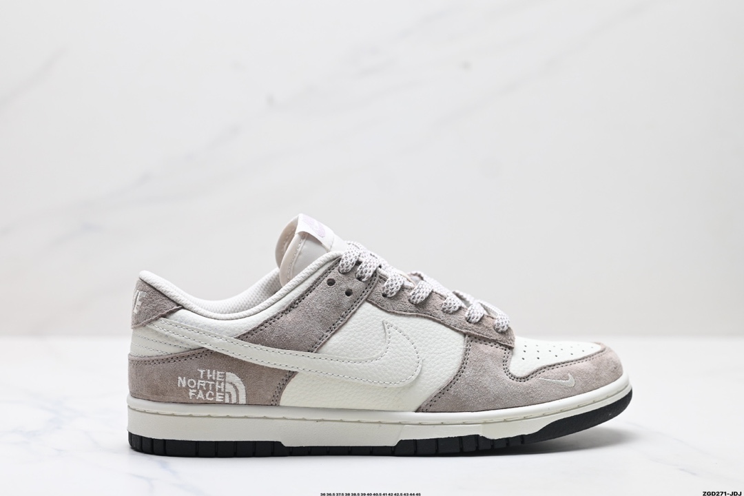 NK Dunk Low Retro “DIY高端定制” 低帮休闲运动板鞋  DJ2024-063