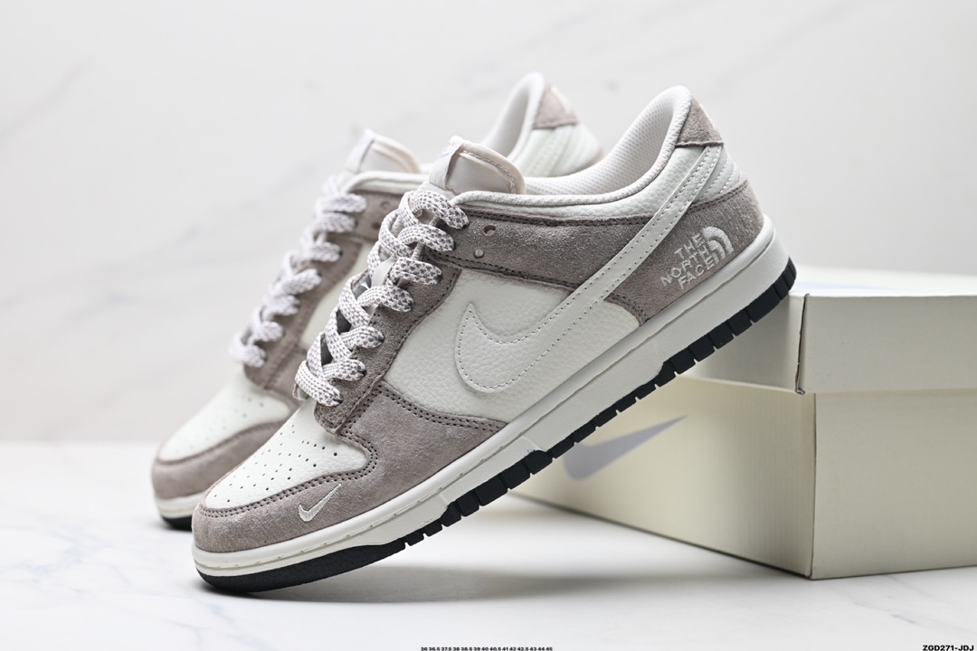 NK Dunk Low Retro “DIY高端定制” 低帮休闲运动板鞋  DJ2024-063