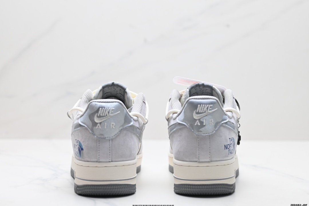 NIKE AIR FORCE 1'07 LV8   DM6688-016