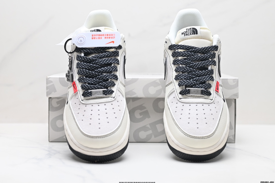 NIKE AIR FORCE 1'07 LV8  BB7518-010