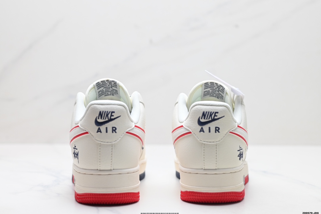 NIKE AIR FORCE 1‘07 LV8  HD2258-606