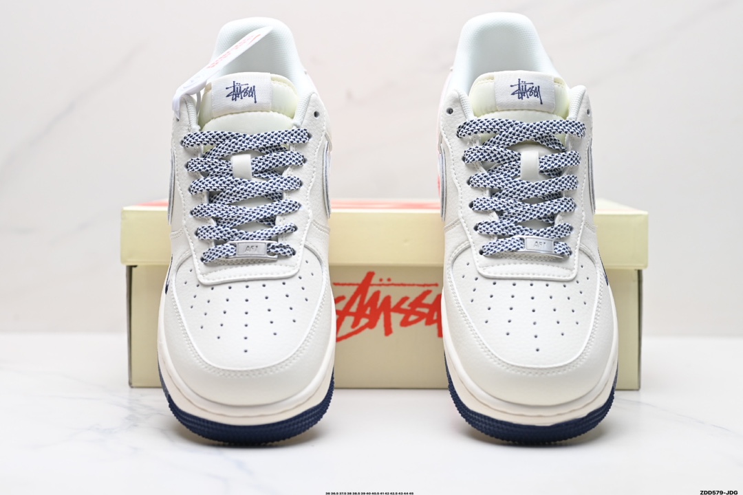 NIKE AIR FORCE 1‘07 LV8  HD2258-606