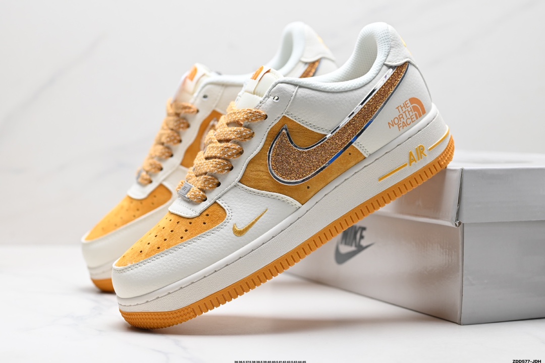 NIKE AIR FORCE 1‘07 LV8  QY6818-536