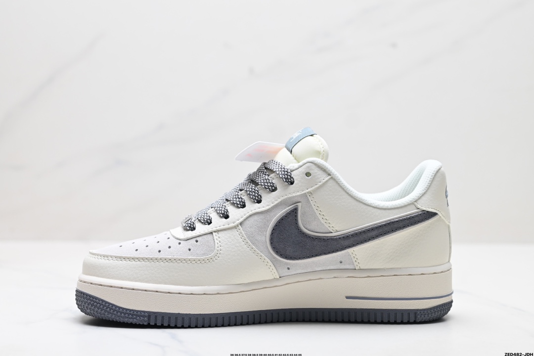 NIKE AIR FORCE 1'07 LV8 DM6688-003