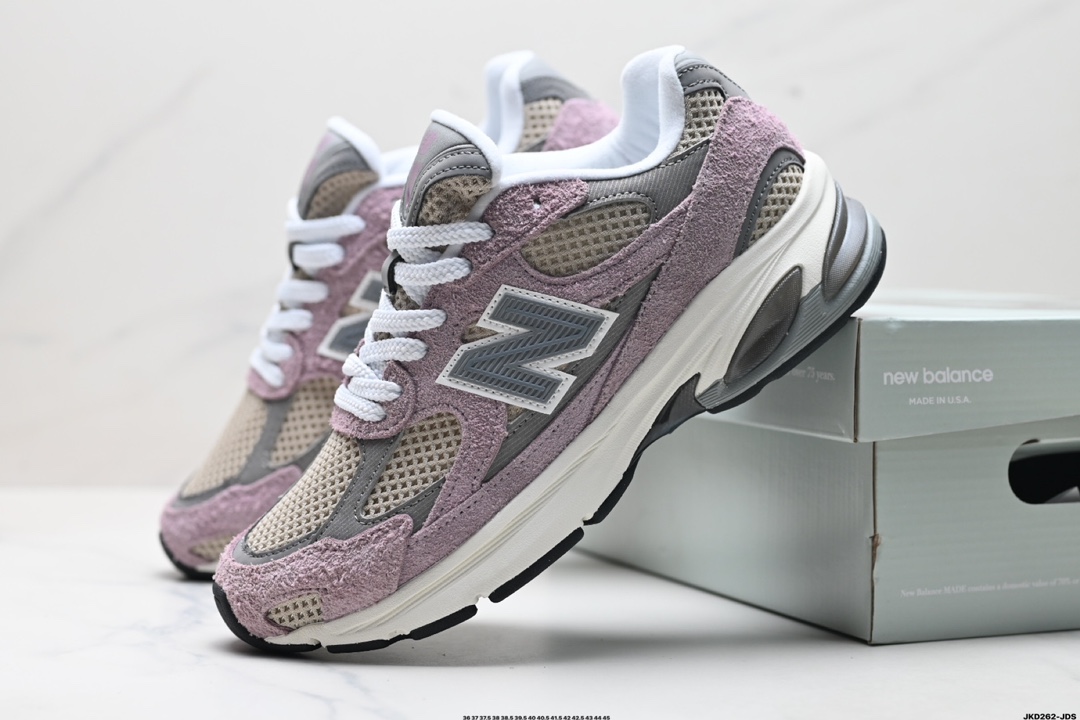 New Balance Best
 Shoes Sneakers Chamois Nylon Vintage Casual