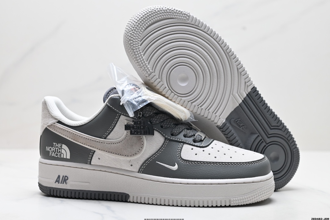 NIKE AIR FORCE 1'07 LV8   DM6868-046