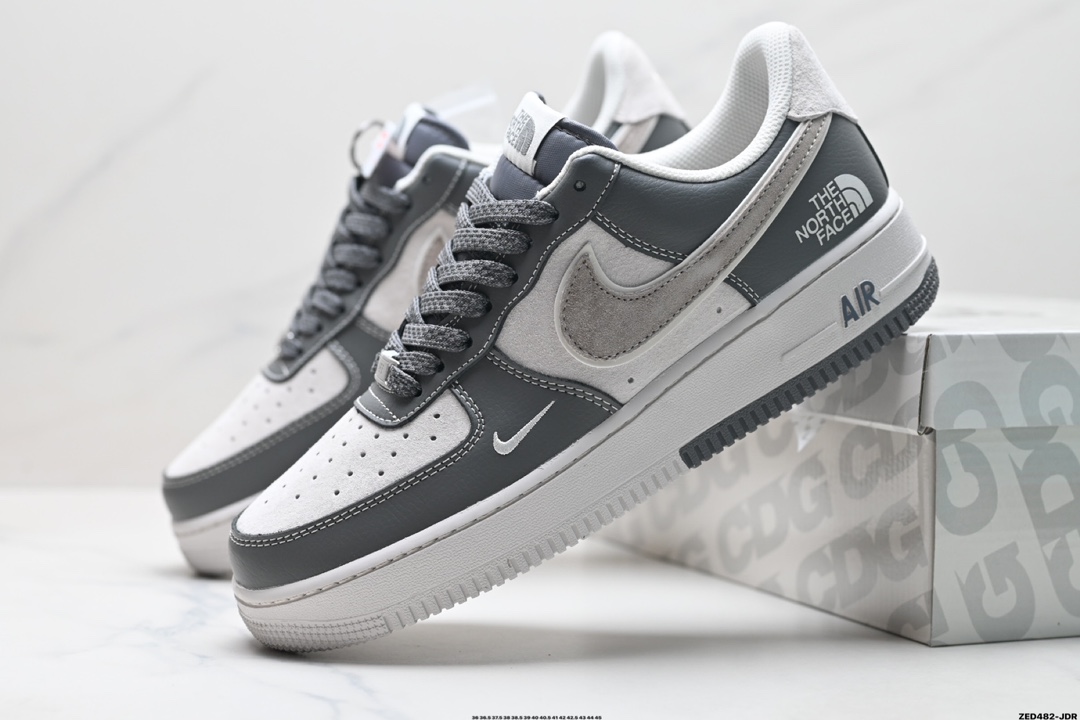 NIKE AIR FORCE 1'07 LV8   DM6868-046