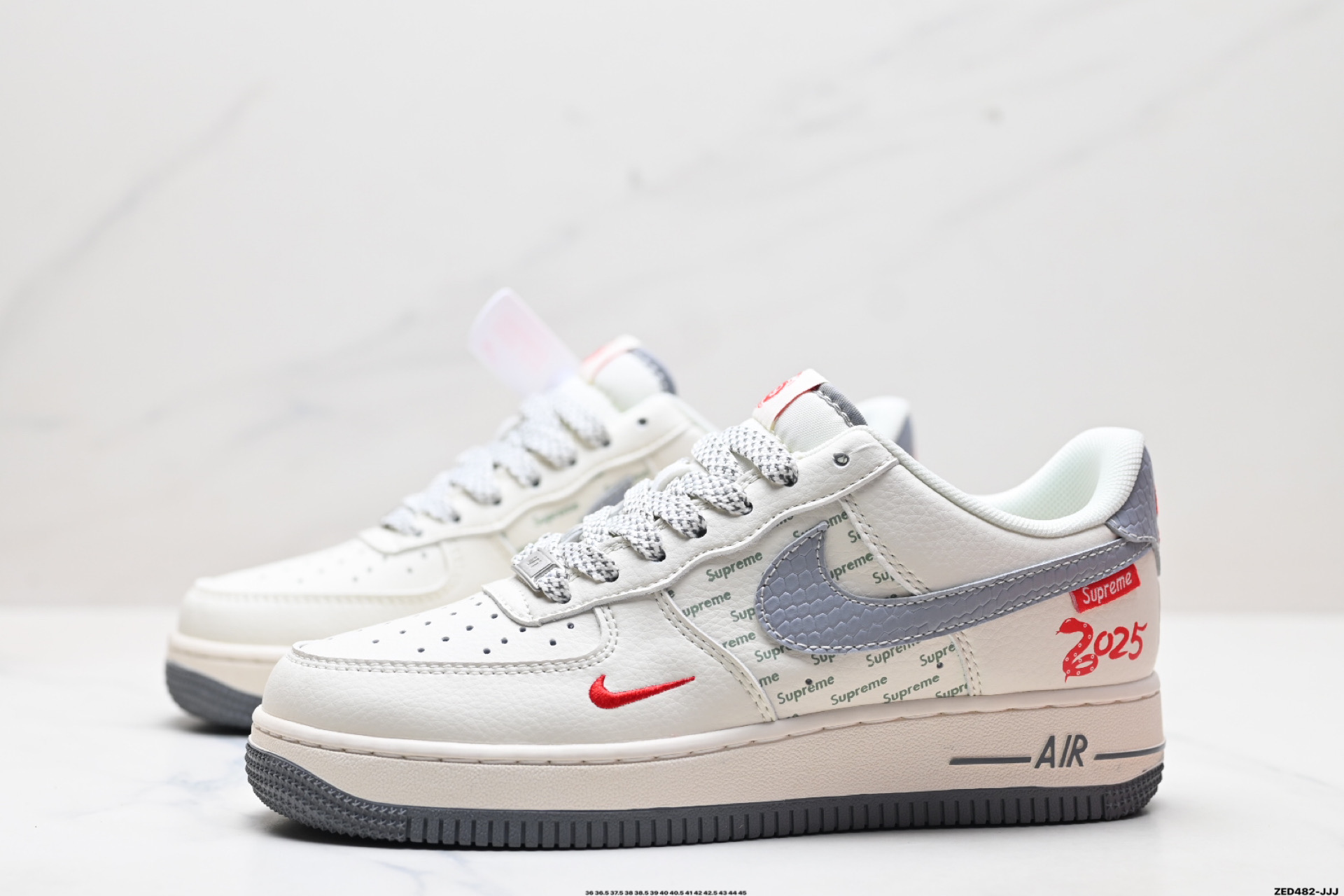 NIKE AIR FORCE 1'07 LV8   XS1958-503