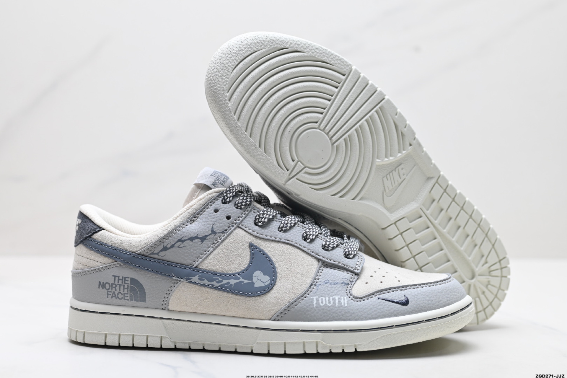 NK Dunk Low Retro “DIY高端定制” 低帮休闲运动板鞋  DJ2024-105